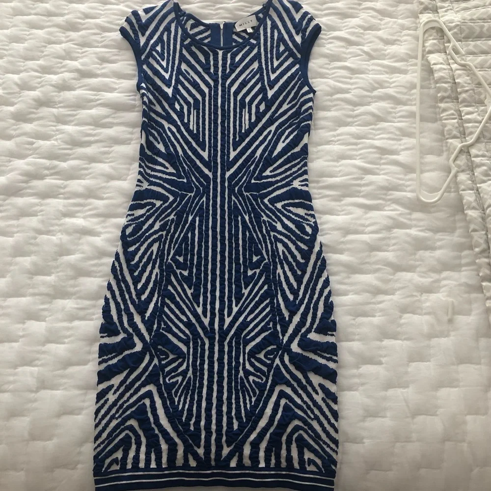 Milly blue & white geometric bodycon knit dress - Picture 5 of 5